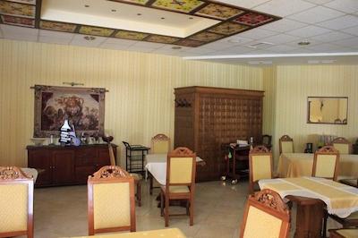 ویلا ماریا رواز