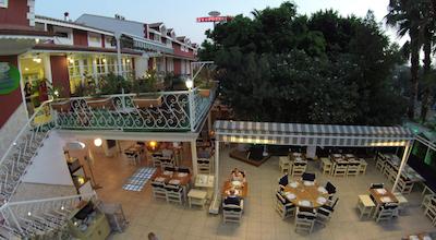 تونز بیچ هتل