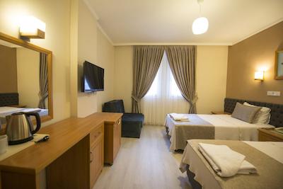 تونز بیچ هتل