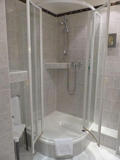 هتل پنشن ساوی