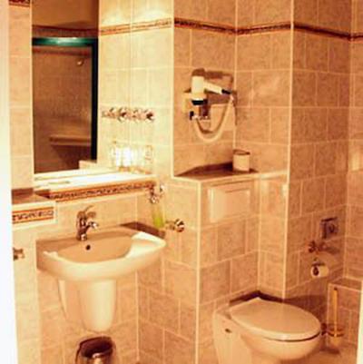 هتل پنشن ساوی