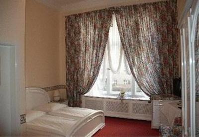 هتل پنشن ساوی