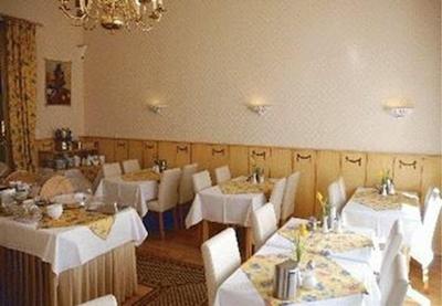 هتل پنشن ساوی