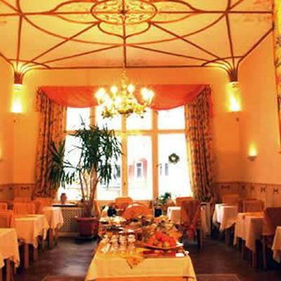 هتل پنشن ساوی