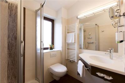 نووم هتل استریجوسکی ولفسبورگ