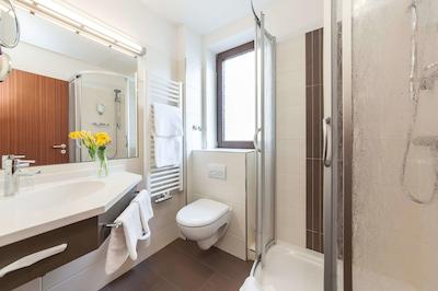 نووم هتل استریجوسکی ولفسبورگ