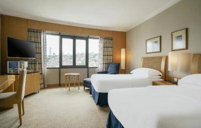 شرایتون هتل اند کانونشن سنتر