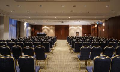 شرایتون هتل اند کانونشن سنتر