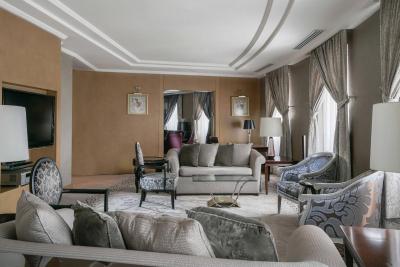 شرایتون هتل اند کانونشن سنتر