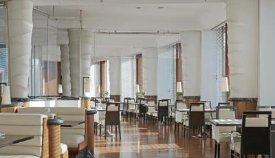 شرایتون هتل اند کانونشن سنتر