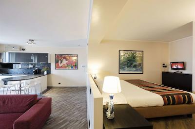 رسیدنس ساکسهی