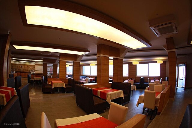مهتاپ بیچ هتل