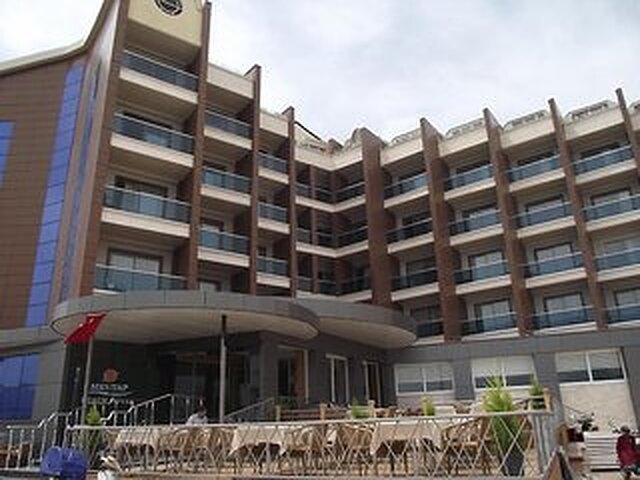 مهتاپ بیچ هتل
