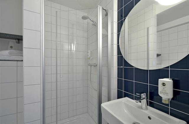 ب اند ب ااچن-وورسلن