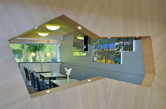 ب اند ب ااچن-وورسلن