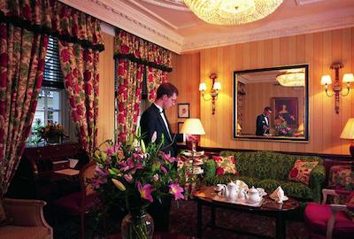 فلمینگز مفیر هتل