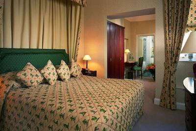 فلمینگز مفیر هتل