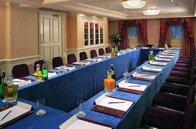 فلمینگز مفیر هتل