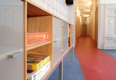 مینینجر سیتی هستل تمپلهفر وفر