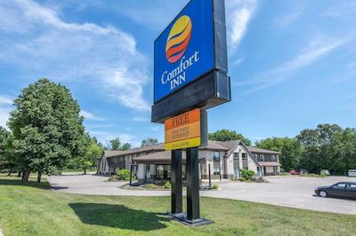 کمفرت این آیرپرت نرد ب