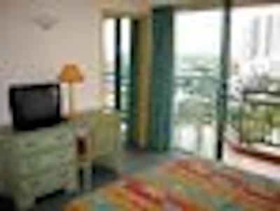 کرون تورز ریزرت