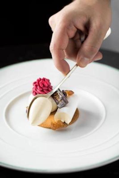 فور اسیسُنز میلانو