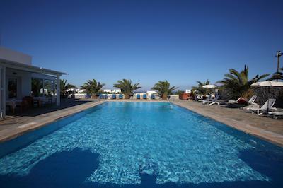 نو ائولز هتل