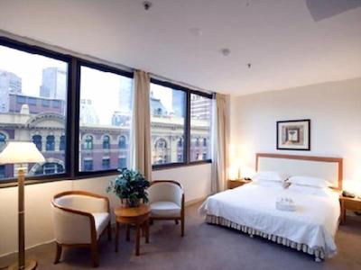 دوبلتری بای هیلتون هتل ملبورن-فلیندرز استریت