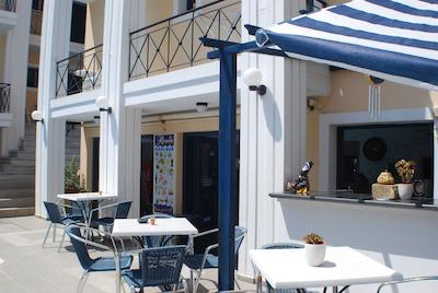 رنیا هتل اپارتمنتز