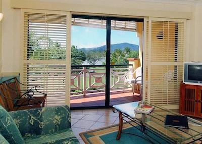 واترفرنت تراسز