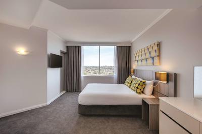 تراولج هتل بانکستون اسیدنی