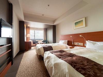 ارت هتل اُساکا ب تور