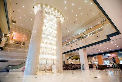 ارت هتل اُساکا ب تور