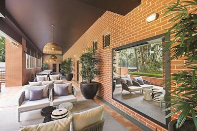 ادینا اپارتمنت هتل اسیدنی سوری هیلز