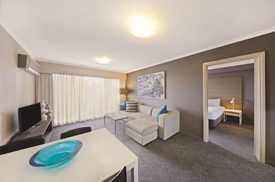 ادینا اپارتمنت هتل اسیدنی سوری هیلز