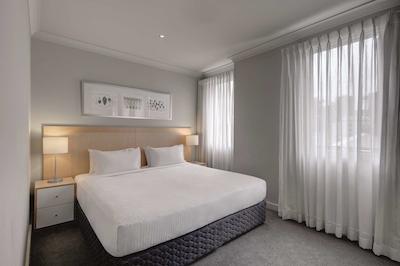 ادینا اپارتمنت هتل اسیدنی چیپندال