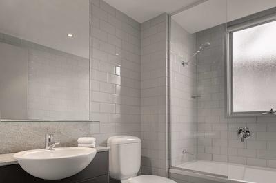 ادینا اپارتمنت هتل اسیدنی چیپندال