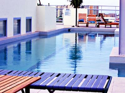 پومیسستون بلو