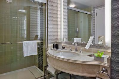 د لگان فیلادلفیا کوریو کالکشن بای هیلتون