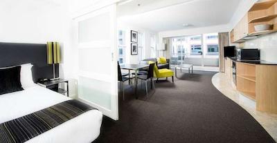 مانترا اُن کنت