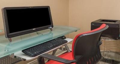 وایندهام گاردن نو اُرلینز آیرپرت