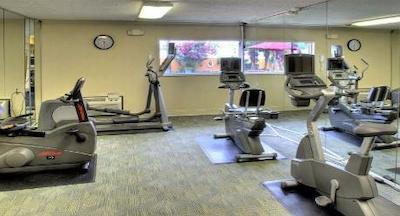 وایندهام گاردن نو اُرلینز آیرپرت