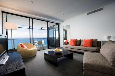 مانترا سیرکل اُن کاویل