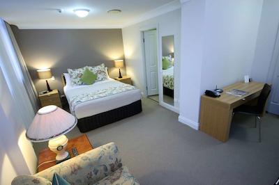 د مانر اپارتمنت هتل