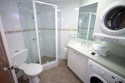 د مانر اپارتمنت هتل