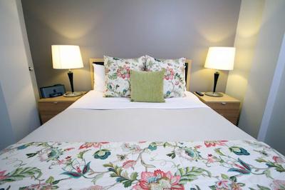 د مانر اپارتمنت هتل