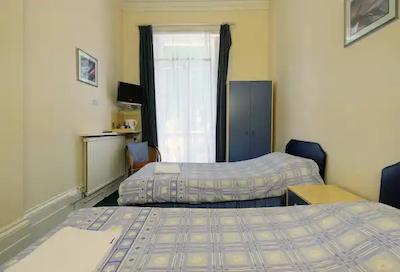 فیروز بسواتر