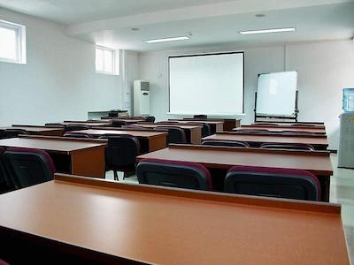 سوپر 8 بیجینگ گوو ماو