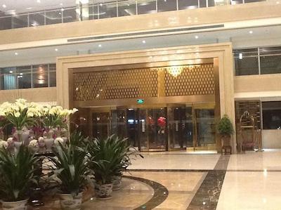 سی سی ای سی سی پلازا