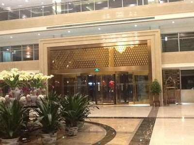 سی سی ای سی سی پلازا